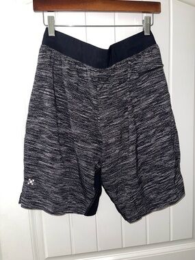 Lululemon Men's Black Shorts